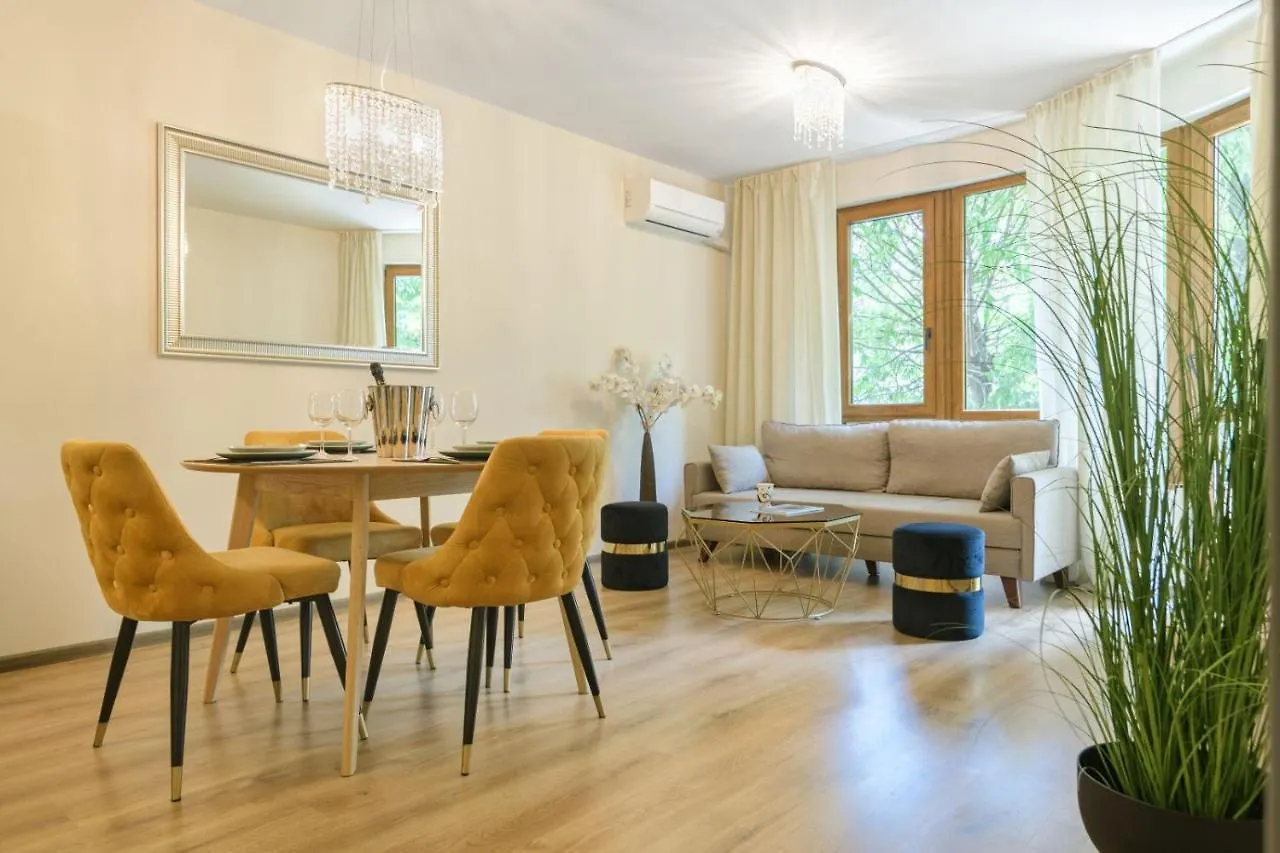 Мarelis Luxe Port Apartment Warna