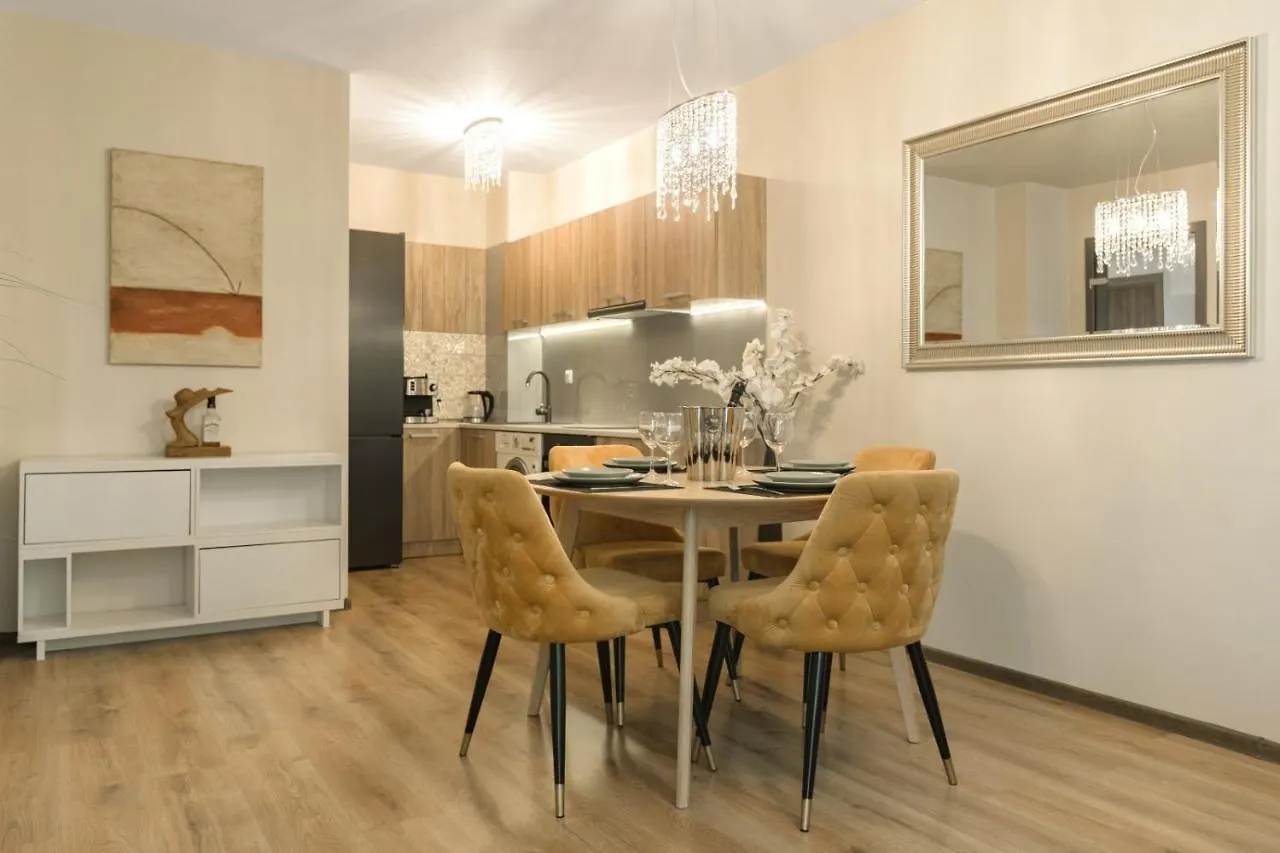 Мarelis Luxe Port Apartment Warna